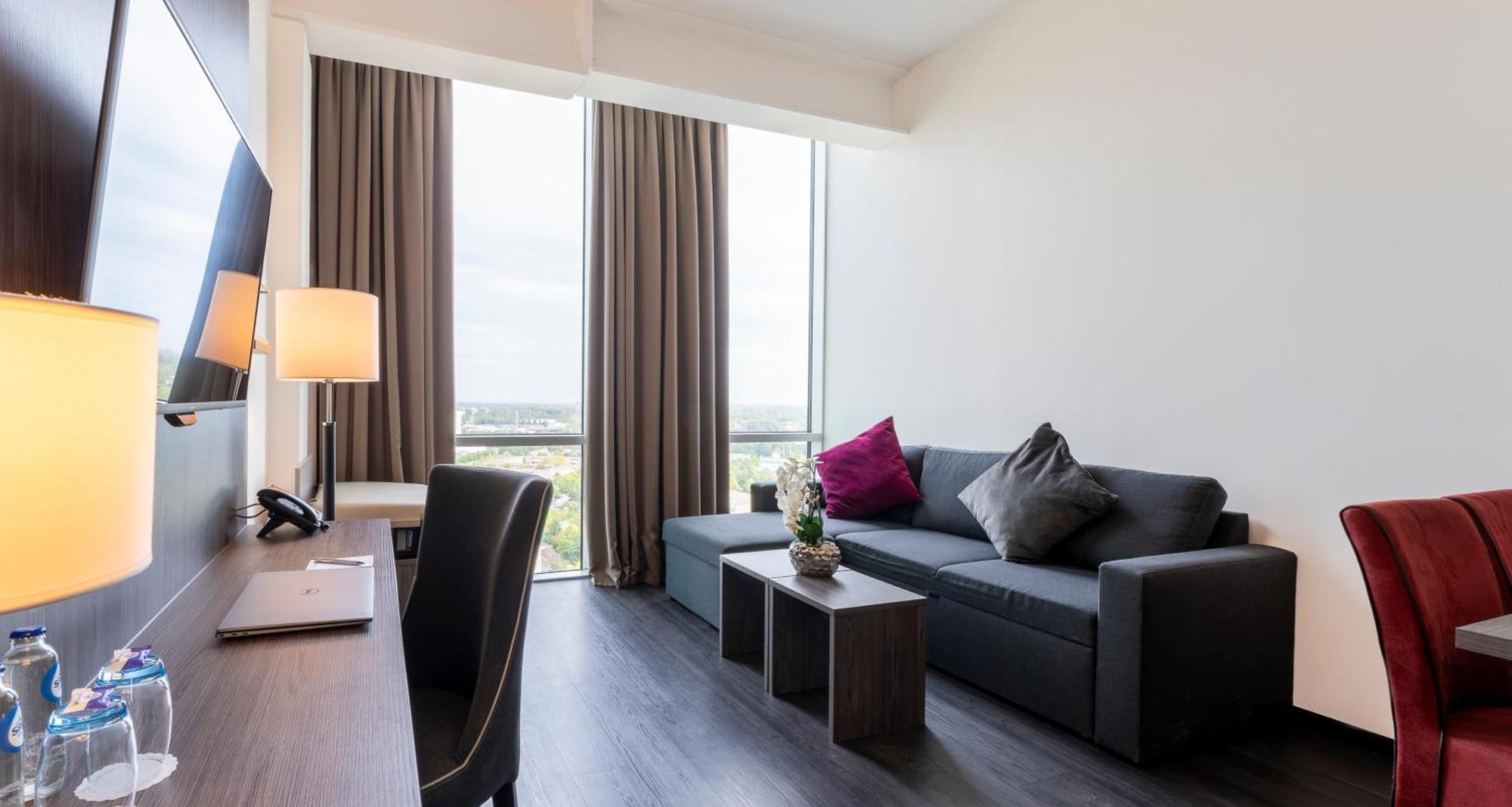 Plaza Premium Almere Exterior foto
