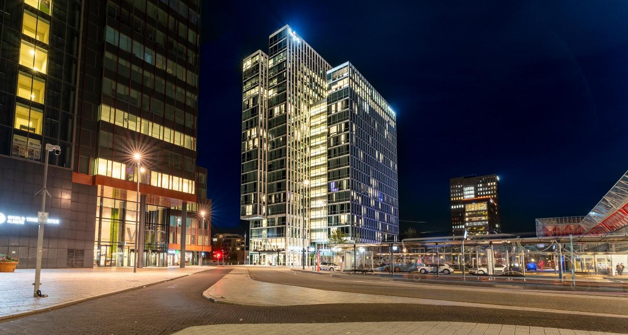 Plaza Premium Almere Exterior foto